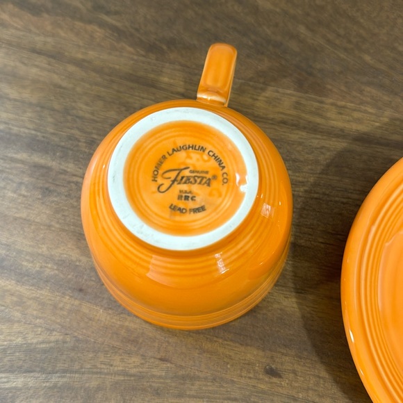 Tangerine Fiestaware teacup and saucer - Picture 4 of 6